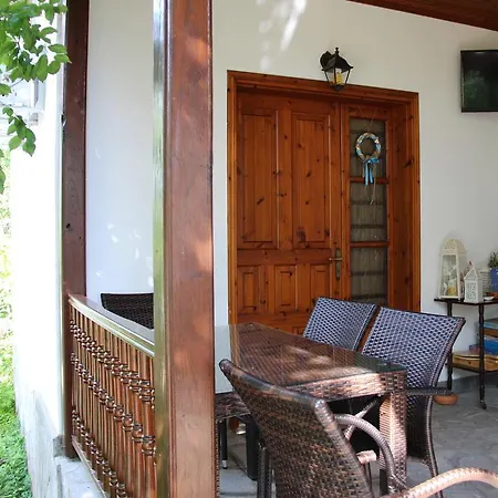 Patroudis House Apartman Szkála Rahoníu