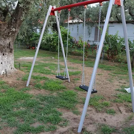 Patroudis House شقة